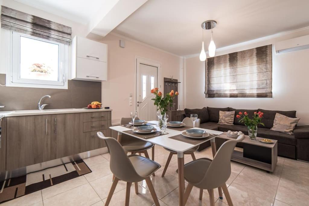 Effie'S Two Bedroom Apartment Нафплион Экстерьер фото